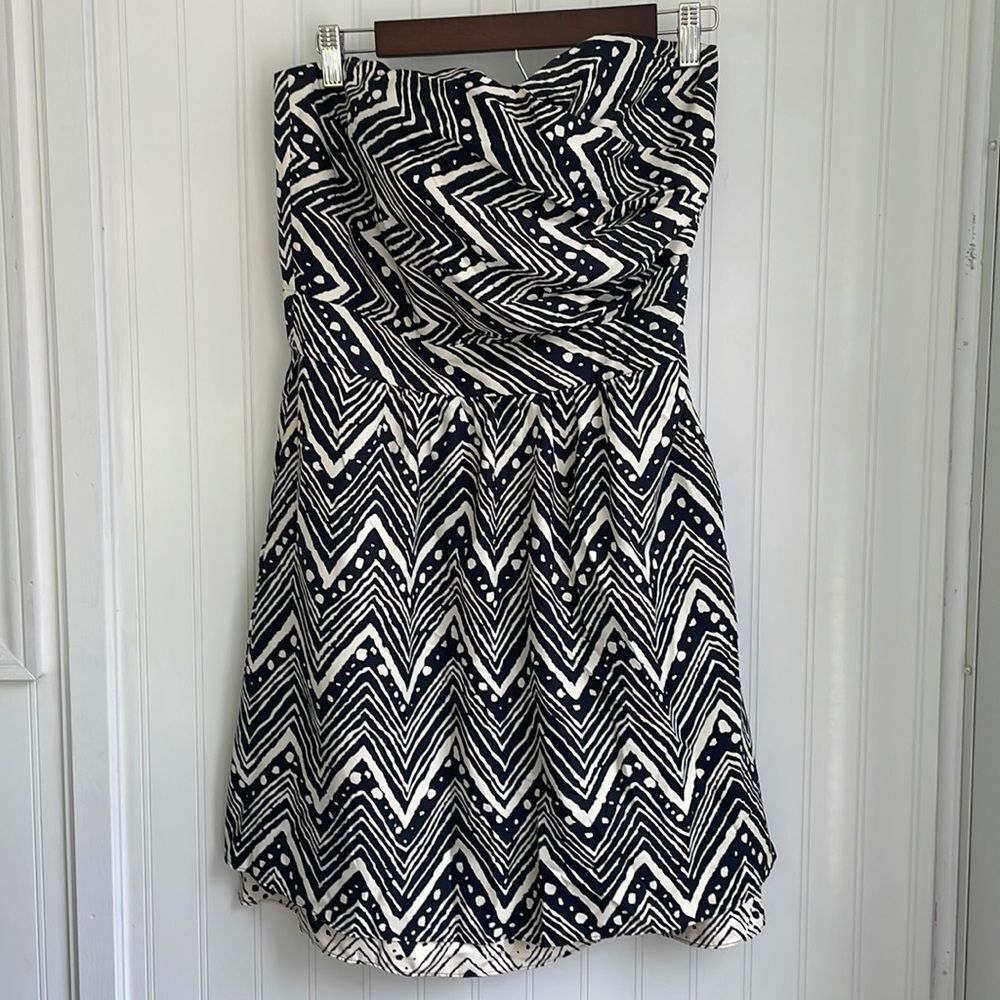 THE LIMITED strapless fit and flare dress black and cream lined zipper size 8‎